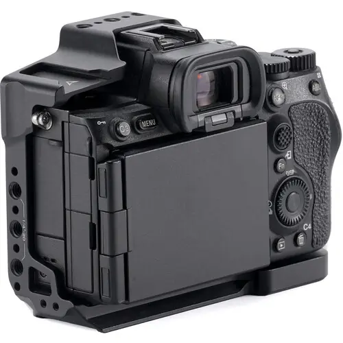 Tilta Half Camera Cage for Sony Alpha 7 V - Black (A7IV & A7R V uyumludur)